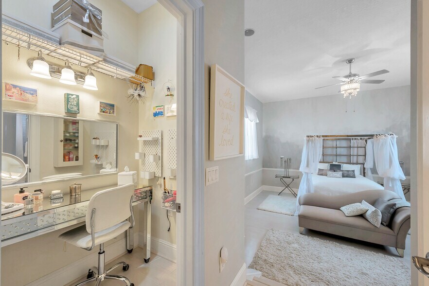 More Photos Of 429 2nd St S, Safety Harbor Specialty For Sale