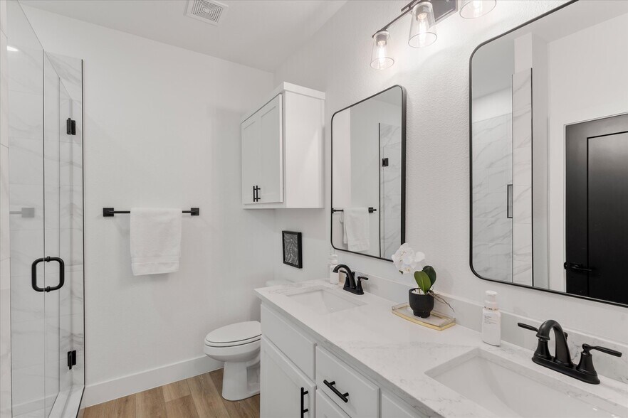 More Photos Of 196 W 17th St, Mount Pleasant Apartments For Sale