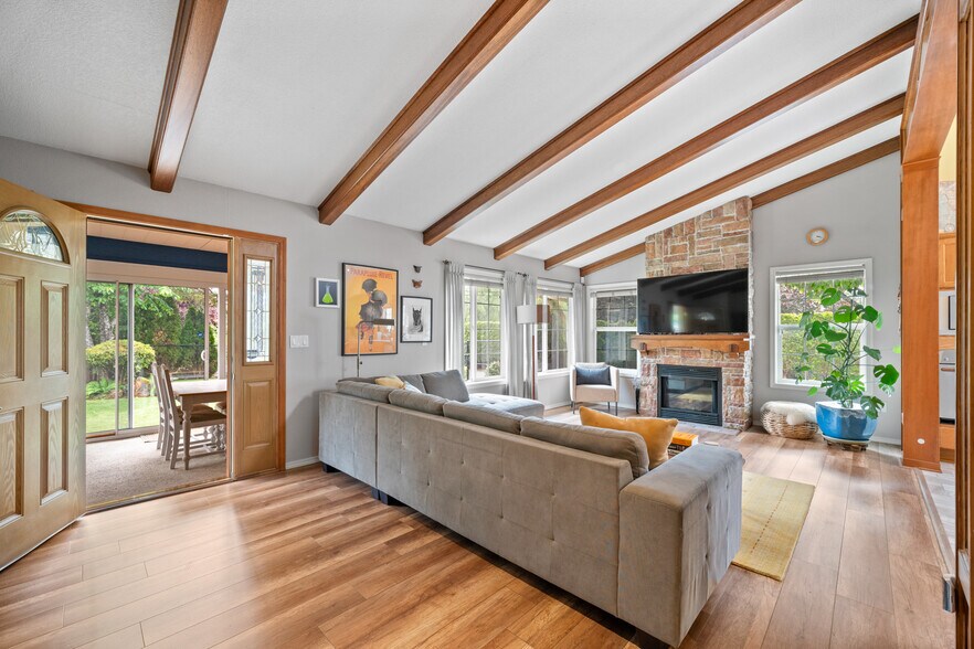 More Photos Of 14547 Thayer Rd, Oregon City Congregate Senior Housing For Sale