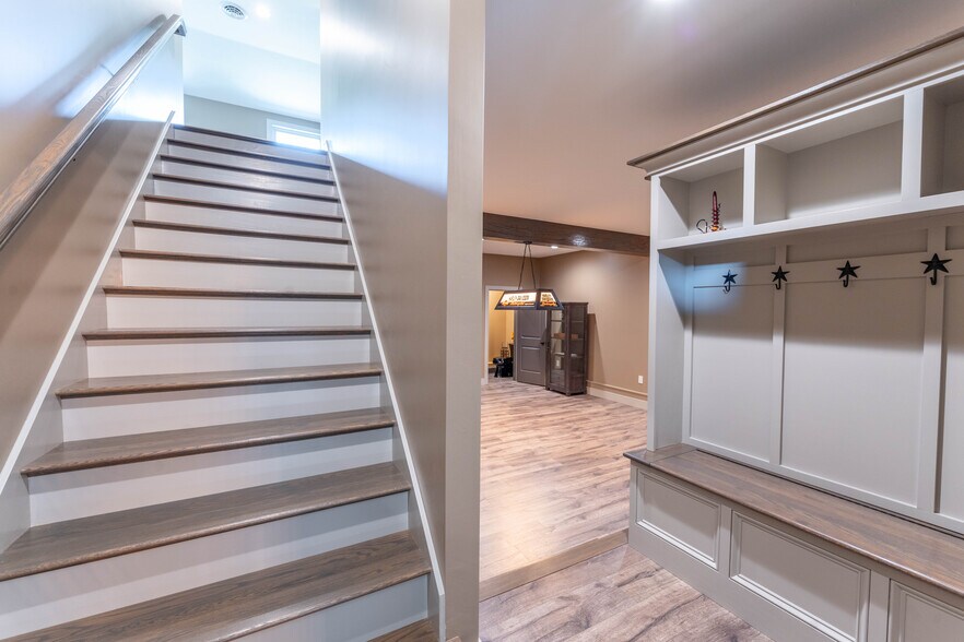 More Photos Of 110 Wauregan Rd, Canterbury Flex For Sale