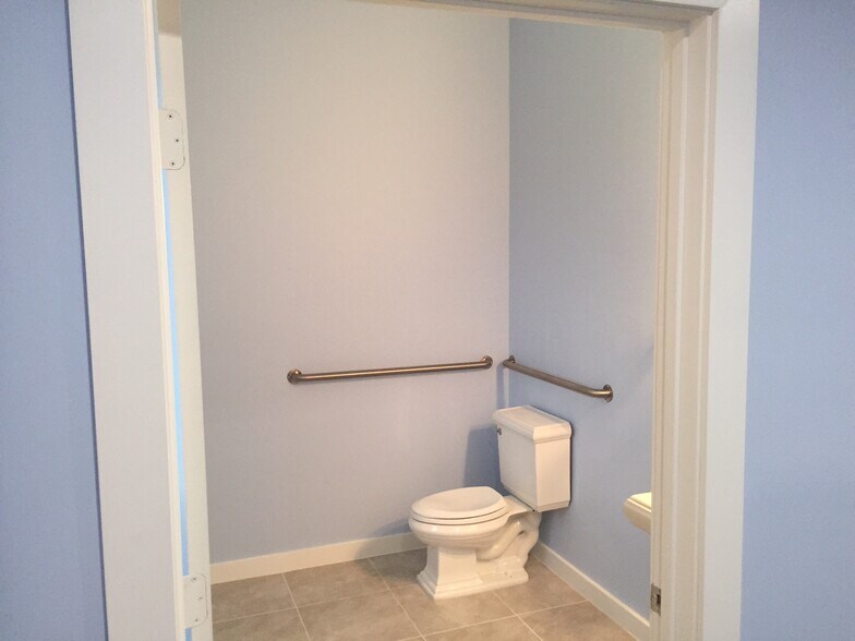 More Photos Of 10887 N Military Trl, Palm Beach Gardens Medical For Lease