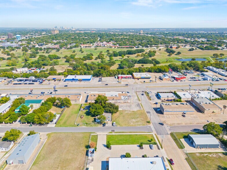 More Photos Of 3046-3052 Alta Mere Dr, Fort Worth Unknown For Lease