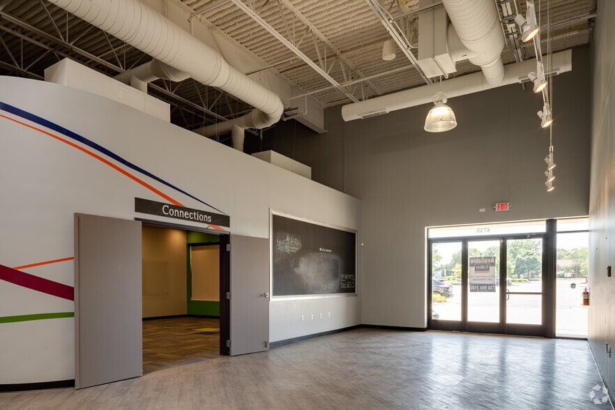 More Photos Of 4655-4741 Washtenaw Ave, Ann Arbor Freestanding For Lease
