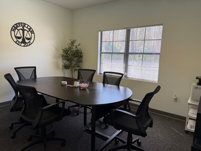 More Photos Of 3450 Dunn Ave, Jacksonville Unknown For Lease