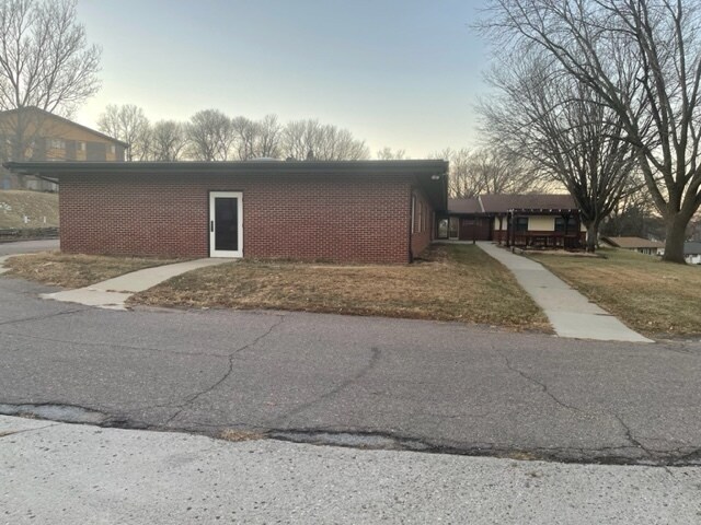 More Photos Of 600 Morningside St, Ida Grove Skilled Nursing Facility For Sale