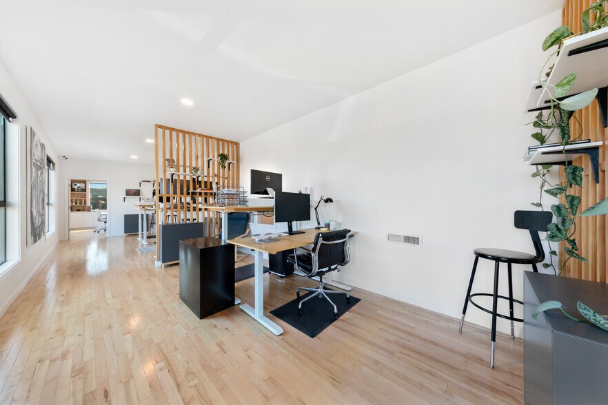 More Photos Of 5338 SE Foster Rd, Portland Storefront For Sale