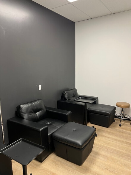 More Photos Of 16526 Keystone Blvd, Parker General Retail For Lease