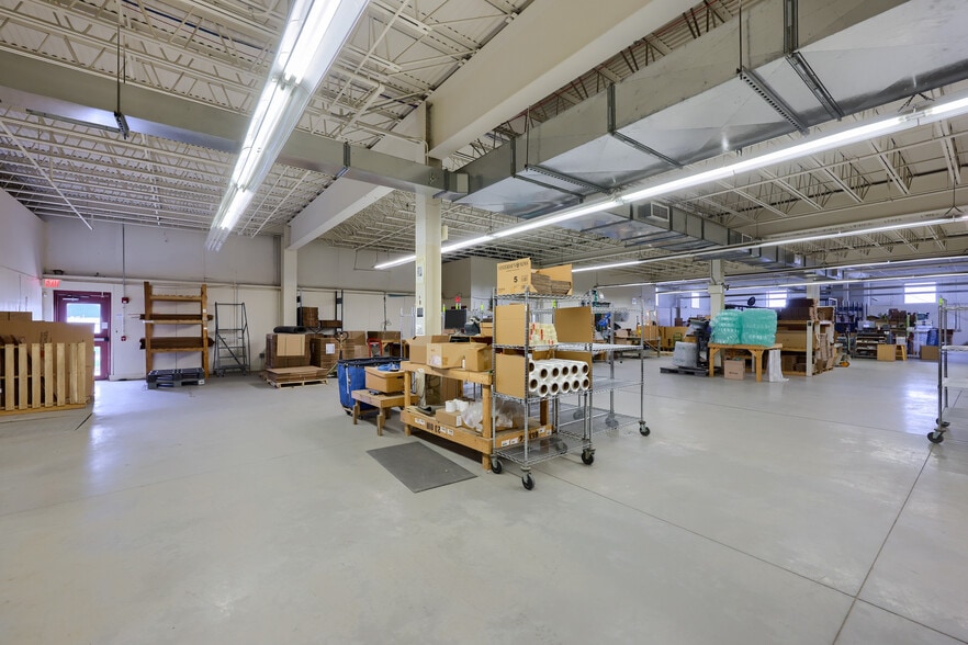 More Photos Of 221 Forney Dr, Ephrata Warehouse For Sale