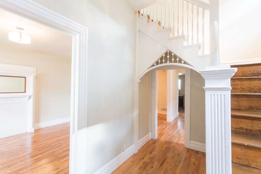 More Photos Of 2852 Welton St, Denver Office For Lease