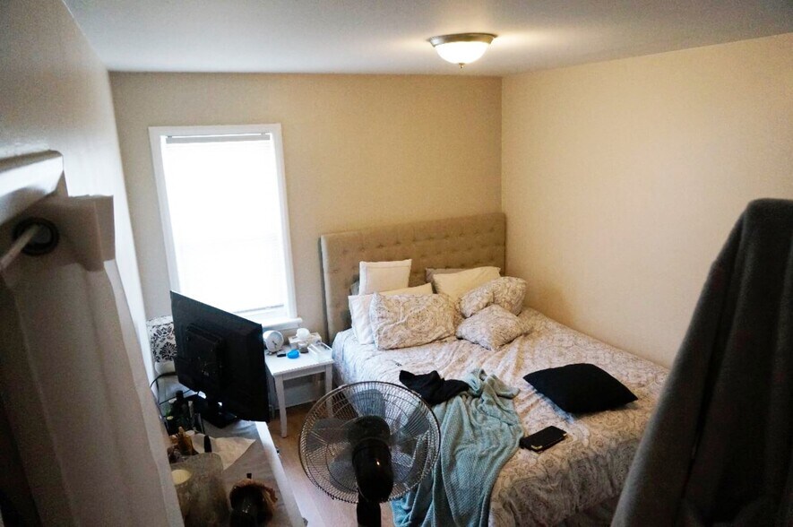 More Photos Of 375-377 Laforest Av, Sudbury Apartments For Sale