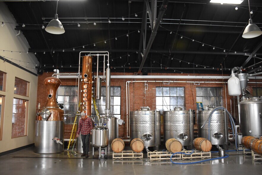 More Photos Of 35 S Carroll St, Frederick General Retail For Lease