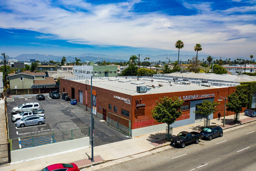 More Photos Of 4625 W Washington Blvd, Los Angeles Warehouse For Lease