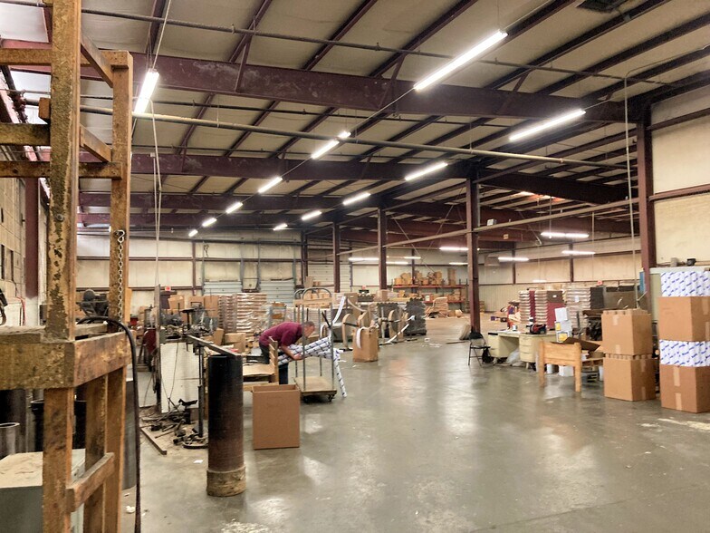 More Photos Of 4810 W 139th St, Cleveland Manufacturing For Sale