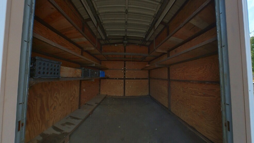 More Photos Of 14826 Yarberry St, Houston Warehouse For Sale