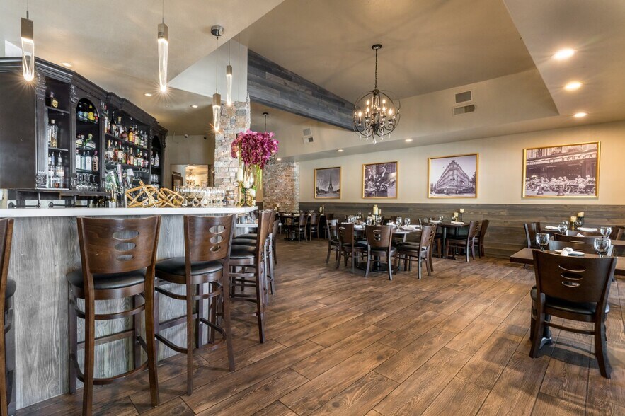 More Photos Of 858 W Lancaster Blvd, Lancaster Restaurant For Sale
