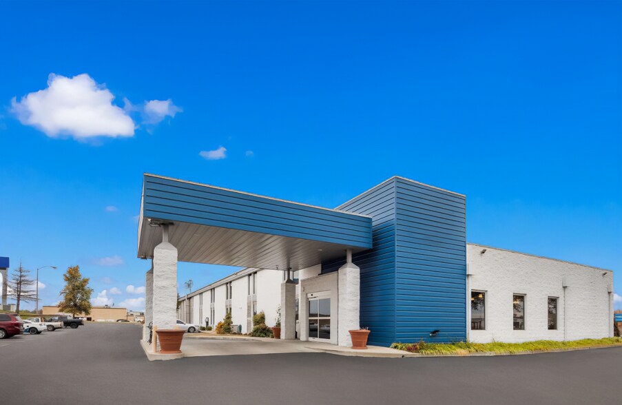 Primary Photo Of 951 Wernsing Rd, Jasper Hotel For Sale