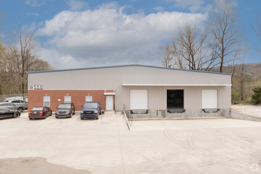 More Photos Of 8550 Parkway Drive, Leeds Warehouse For Sale