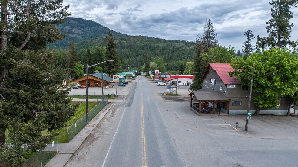 More Photos Of 118 4th ave, Clark Fork Supermarket For Sale