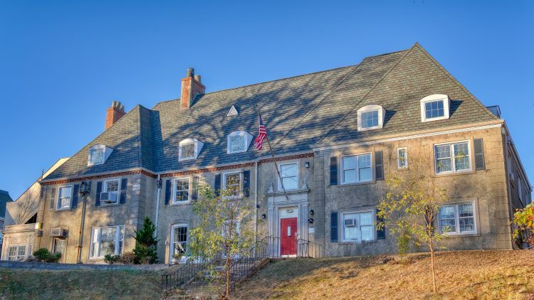 More Photos Of 18 Tower Hill Rd, Shoreham Schools For Sale