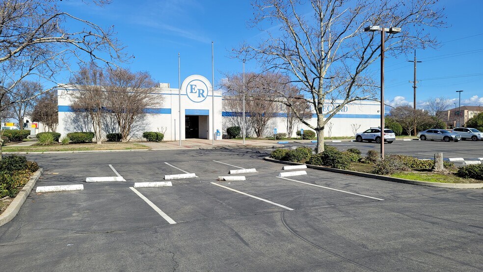 More Photos Of 400 E Park Ave, Chico Office For Sale