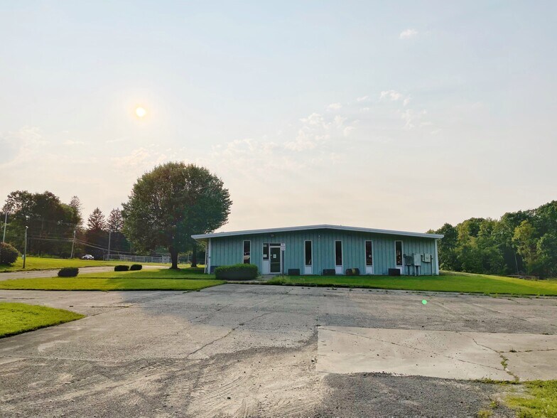 More Photos Of 22811 Titusville Rd, Pleasantville Office For Sale