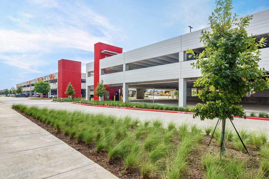 More Photos Of 1961 SH 121, Lewisville Unknown For Lease