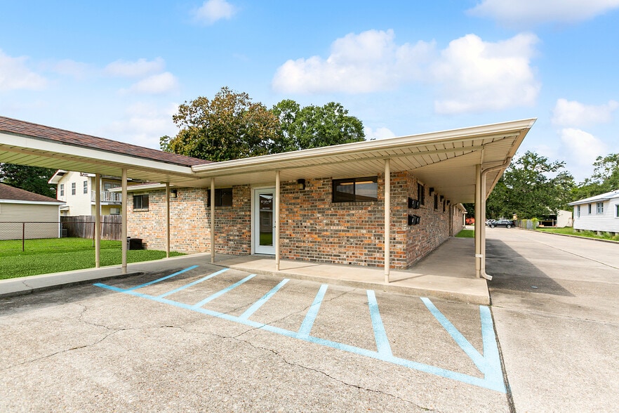 Primary Photo Of 8656 Highway 23, Belle Chasse Office For Sale