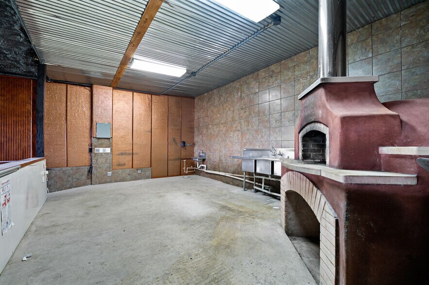 More Photos Of 2412 Usener Rd rd, Fredericksburg Winery Vineyard For Sale