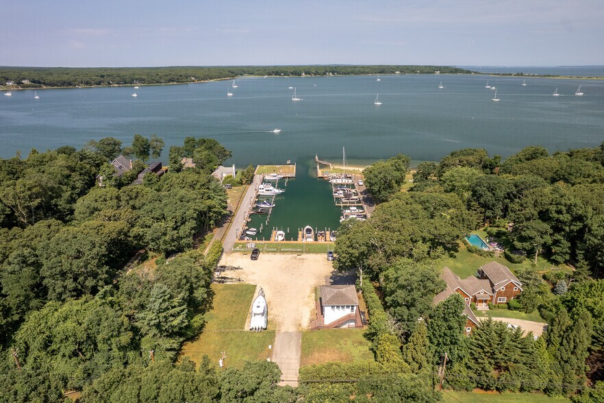 More Photos Of 219 Three Mile Harbor HC Rd, East Hampton Marina For Sale