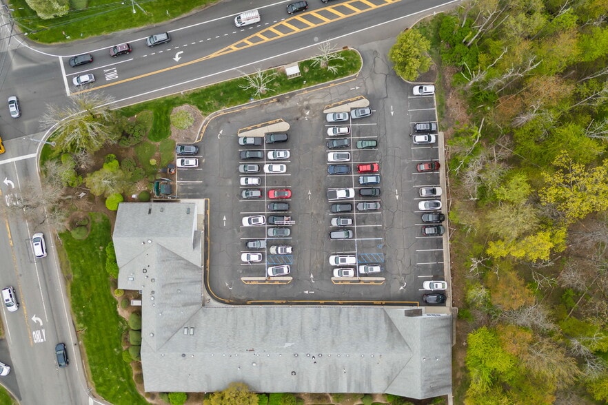 More Photos Of 500 New Hempstead Rd, New City Medical For Sale