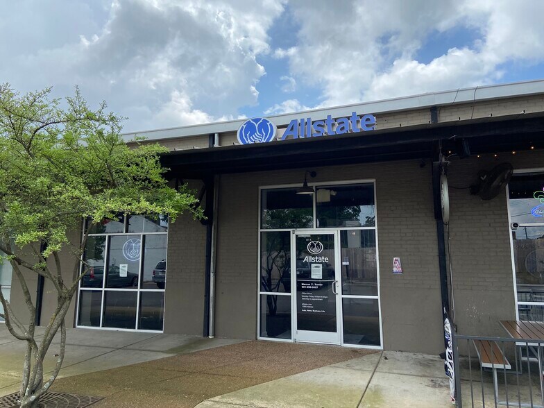 Primary Photo Of 521 S Highland St, Memphis Storefront Retail Office For Lease