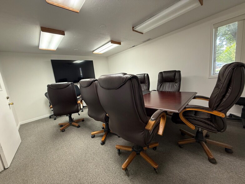 More Photos Of 1754 W 500 S, Salt Lake City Manufacturing For Lease