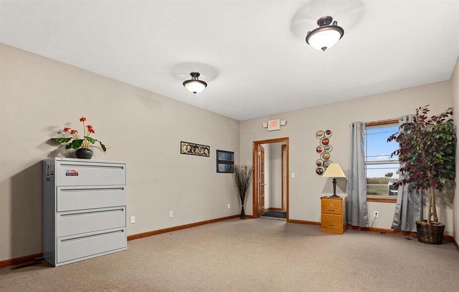 More Photos Of 614 State Route 116, Metamora Office For Lease