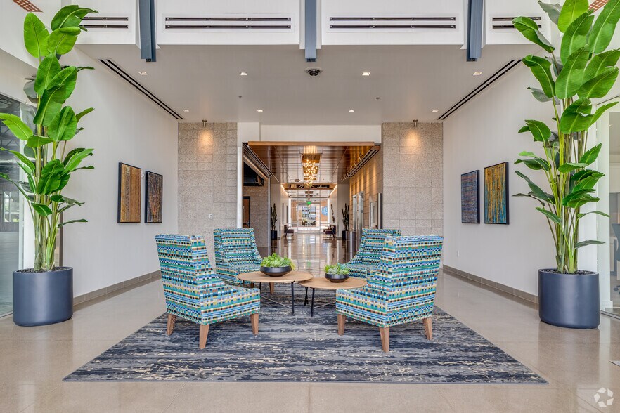 More Photos Of 15150 W Park Pl, Goodyear Office For Lease