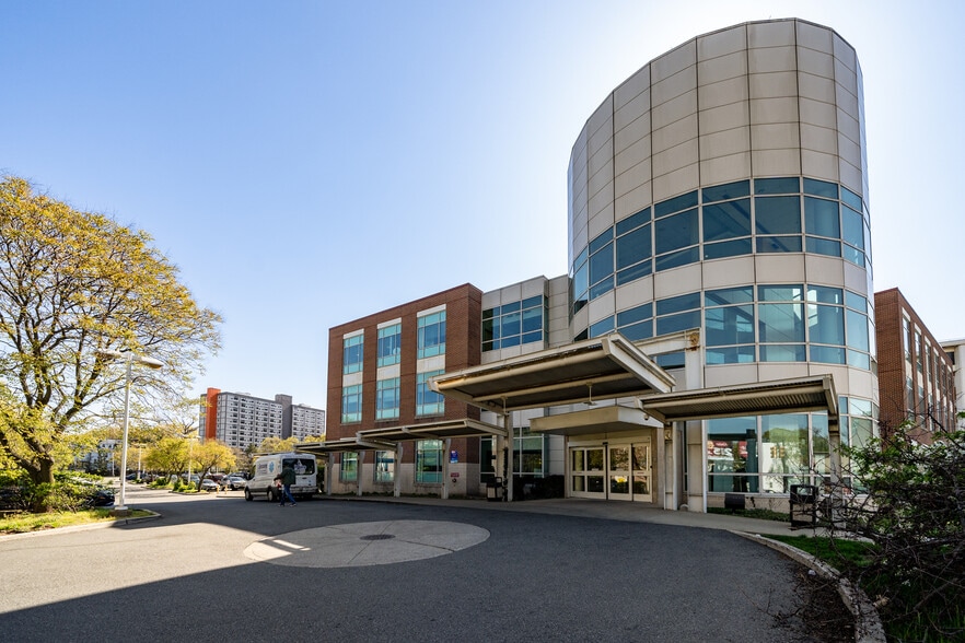 More Photos Of 310 Central Ave, East Orange Medical For Lease