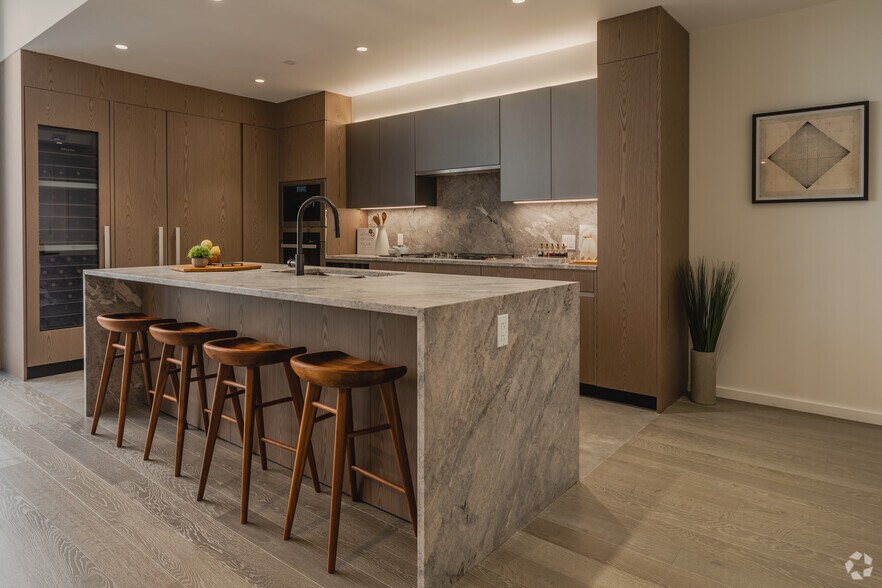 More Photos Of 3709 College Point Blvd, Flushing General Retail For Lease