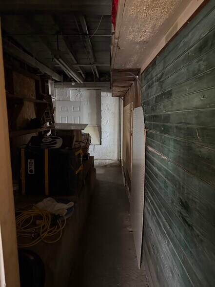 More Photos Of 314 Branch Ave, Providence Manufacturing For Lease