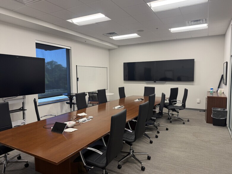 More Photos Of 1511 S Batesville Rd, Greer Unknown For Lease