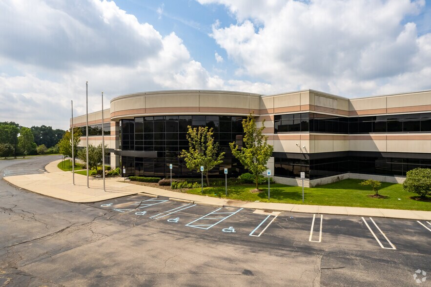 More Photos Of 2110 Executive Hills Ct, Auburn Hills Industrial For Lease