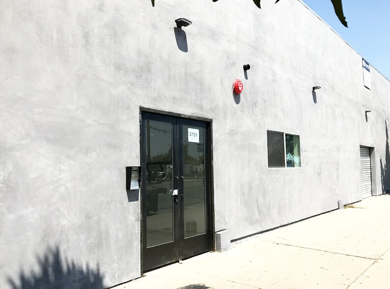 More Photos Of 3751 E Olympic Blvd, Los Angeles Office For Lease