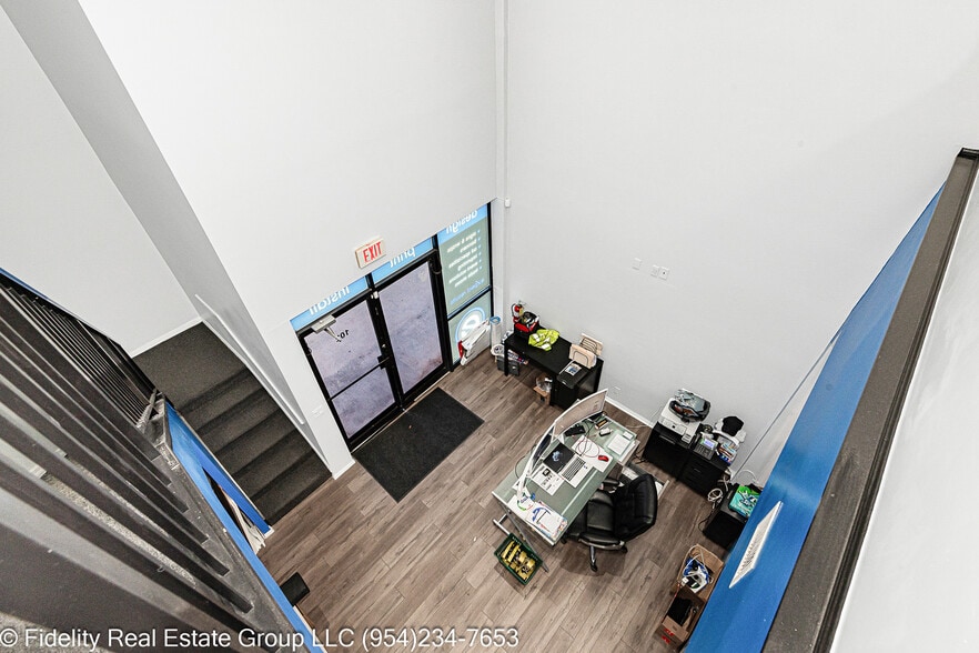 More Photos Of 3650 Coral Ridge Dr, Coral Springs Light Manufacturing For Sale