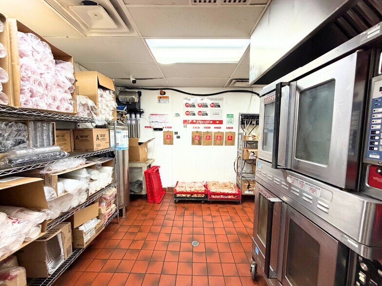 More Photos Of 670 S E St, San Bernardino Fast Food For Lease