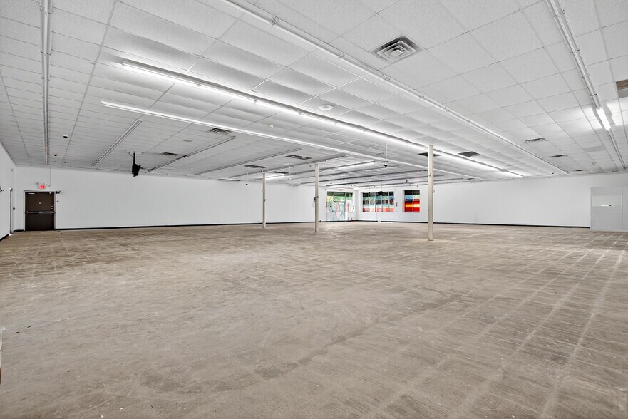 More Photos Of 1925 W Allegheny Ave, Philadelphia Freestanding For Sale