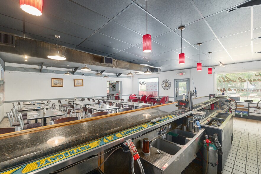 More Photos Of 14960 Main St, Alachua Restaurant For Lease