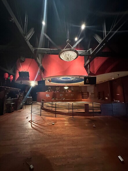 More Photos Of 3565 Geary Blvd, San Francisco Storefront For Lease