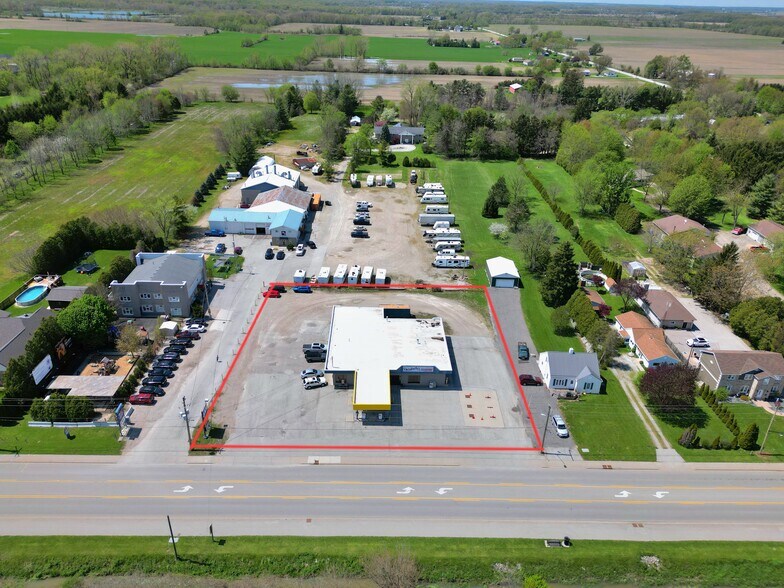 More Photos Of 1727 Division Rd N, Kingsville Restaurant For Sale