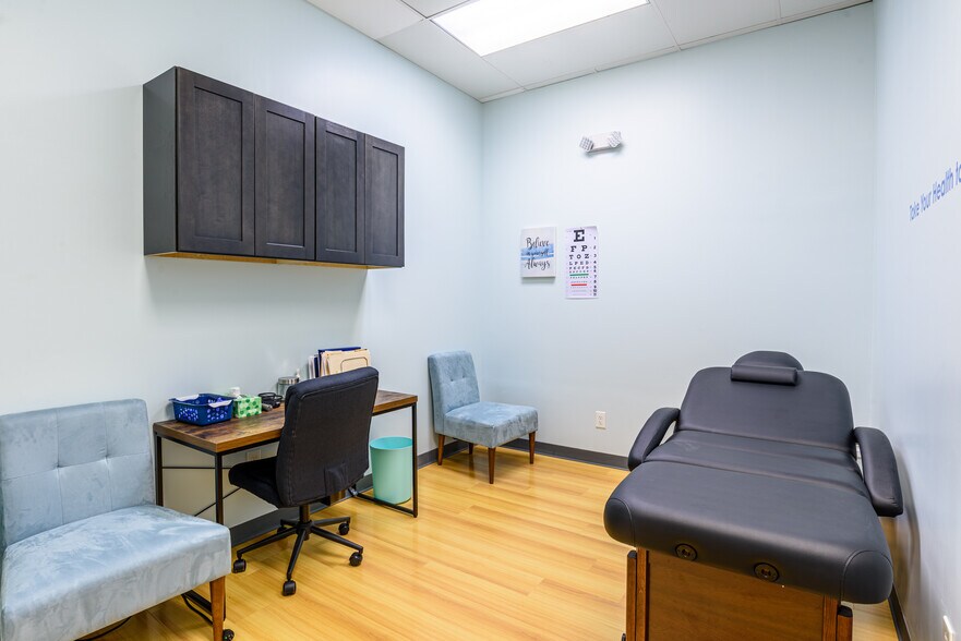 More Photos Of 100 Corporate Dr, Trumbull Office For Sale