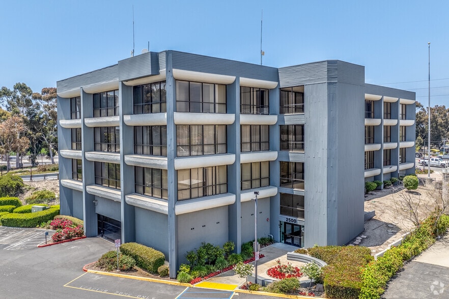 More Photos Of 2500 E Vineyard Ave, Oxnard Loft Creative Space For Sale