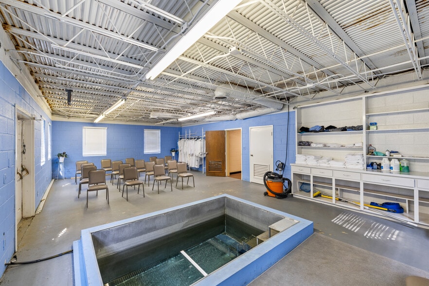 More Photos Of 4239 Flat Shoals Pky, Decatur Religious Facility For Sale