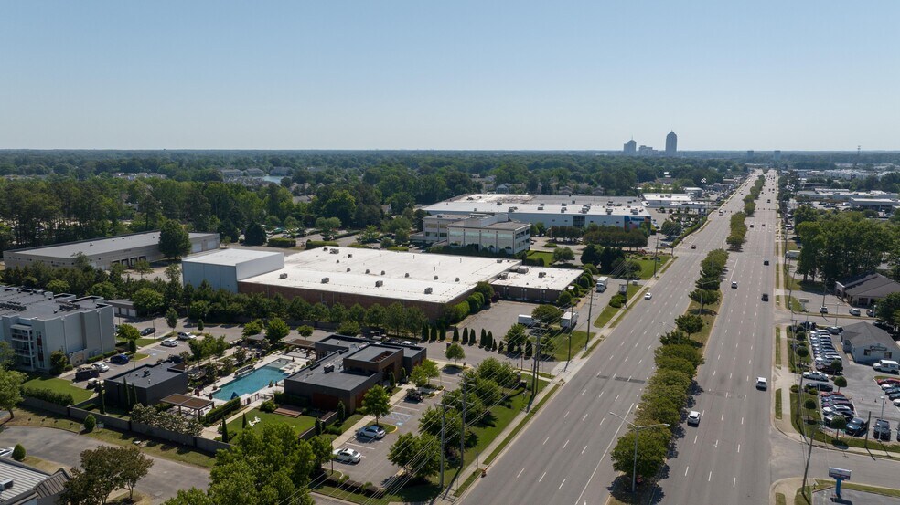 More Photos Of 5400-5404 Virginia Beach Blvd, Virginia Beach Refrigeration Cold Storage For Lease